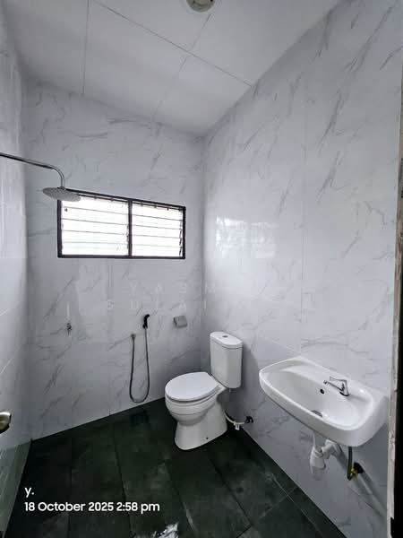 Bungalow for Sale in Kota Perdana (Seri Kembangan) - Yasmin Sulaiman - Bathroom - PropertyGuru.com.my