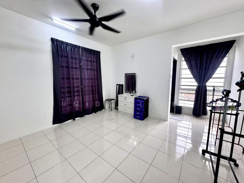 Apartment for Sale at Puncak Hijauan - JUMIDAH (JUE) - Living Room - PropertyGuru.com.my