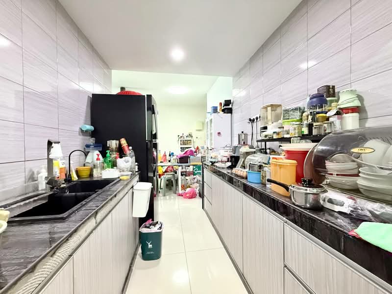Service Residence for Sale at Symphony Tower (Menara Simfoni) - Deeya Yusof - Kitchen - PropertyGuru.com.my