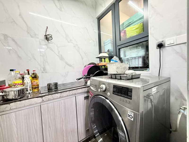 Service Residence for Sale at Symphony Tower (Menara Simfoni) - Deeya Yusof - Kitchen - PropertyGuru.com.my