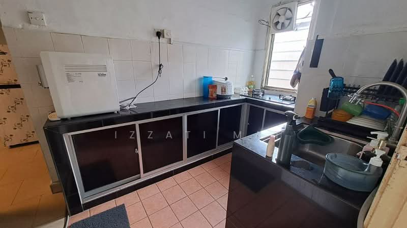 Apartment for Rent at Taman Puncak Kinrara - Izzati Mat - Kitchen - PropertyGuru.com.my