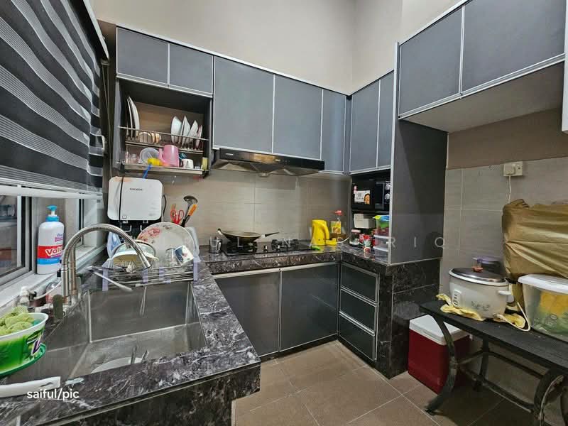 Desa Salak Pekerti untuk Untuk Dijual - RM 450,000, Feb 2026 - Kitchen - PropertyGuru.com.my