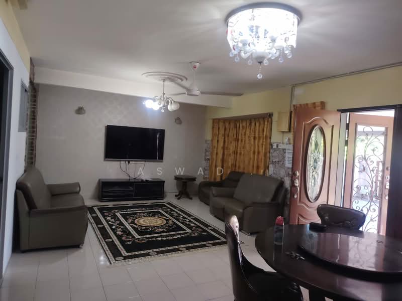 Taman Bandar Cassia, Batu Kawan untuk Untuk Dijual - RM 495,000, Feb 2026 - Living Room - PropertyGuru.com.my