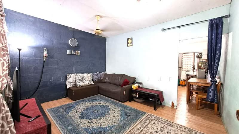 Taman Cempaka untuk Untuk Dijual - RM 395,000, Feb 2026 - Living Room - PropertyGuru.com.my