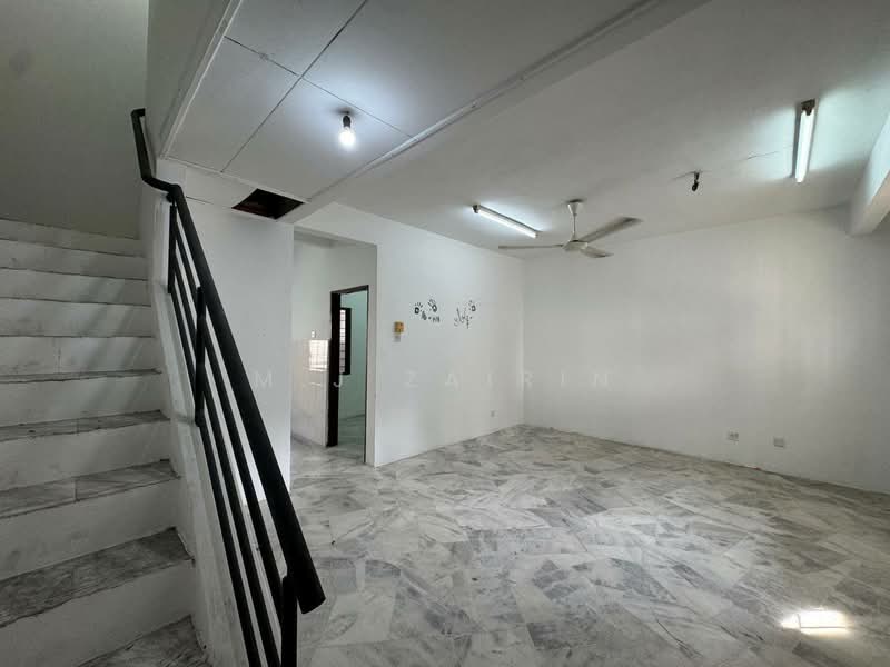 2-storey Terraced House for Sale in Taman Mega Jaya (Ampang) - M.J Zairin - Interior - PropertyGuru.com.my