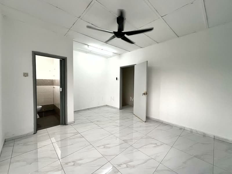 Bukit Sentosa untuk Untuk Dijual - RM 405,000, Feb 2026 - Bathroom - PropertyGuru.com.my