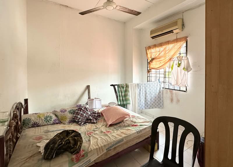 2-storey Terraced House for Sale in Puncak Alam (Selangor) - Amirul Nasyriq - Bedroom - PropertyGuru.com.my