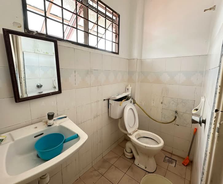 2-storey Terraced House for Sale in Puncak Alam (Selangor) - Amirul Nasyriq - Bathroom - PropertyGuru.com.my