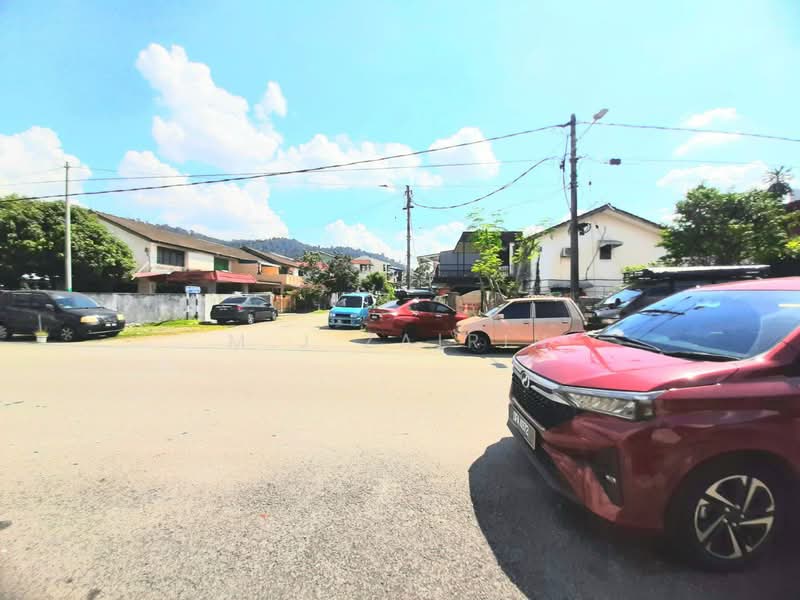 2-storey Terraced House for Sale in Taman Putra (Ampang) - M.J Zairin - Exterior - PropertyGuru.com.my