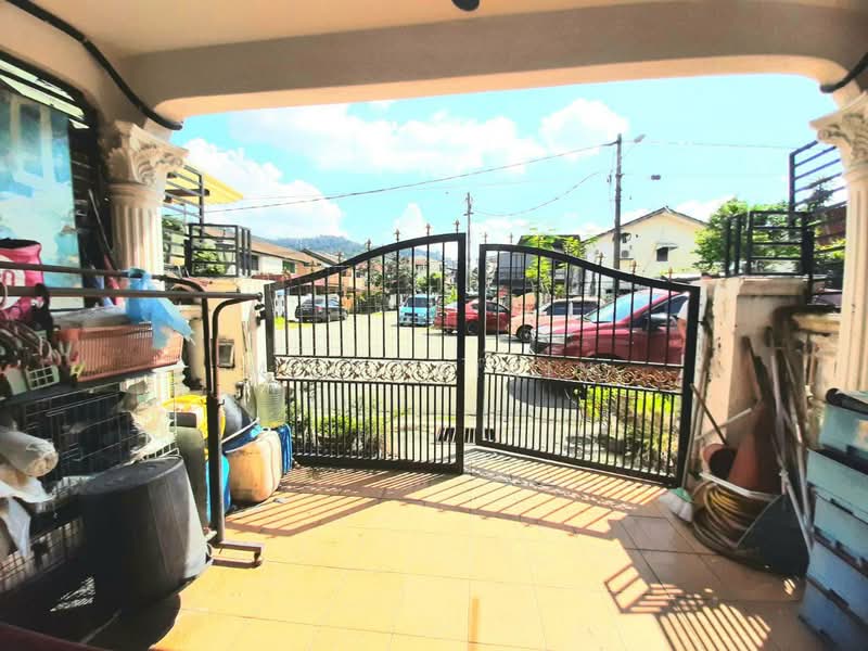 2-storey Terraced House for Sale in Taman Putra (Ampang) - M.J Zairin - Exterior - PropertyGuru.com.my