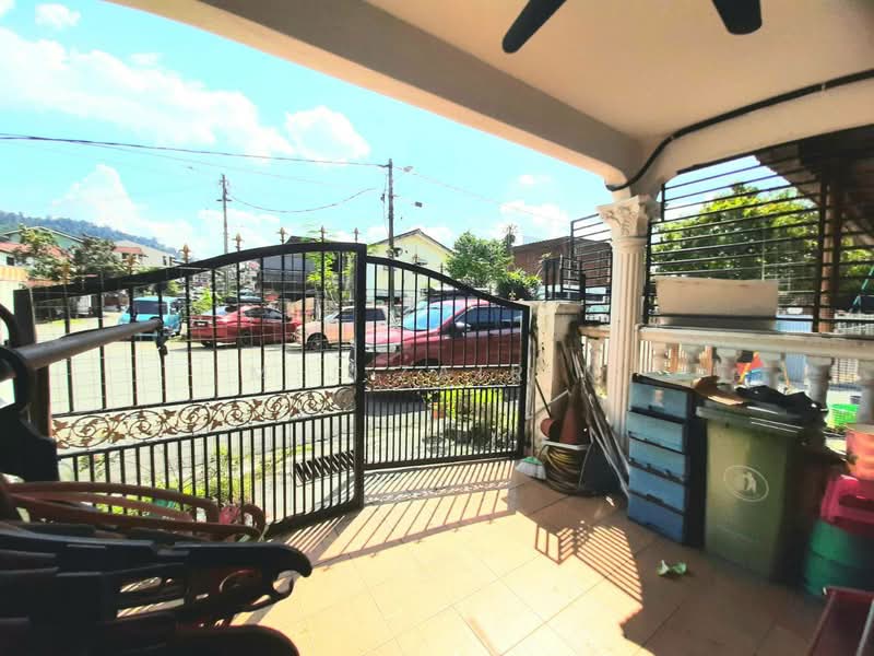 2-storey Terraced House for Sale in Taman Putra (Ampang) - M.J Zairin - Exterior - PropertyGuru.com.my