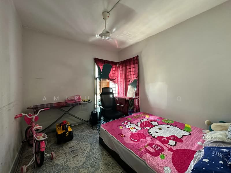 Apartment for Sale at Residensi Laguna Biru 2 - Amirul Nasyriq - Bedroom - PropertyGuru.com.my