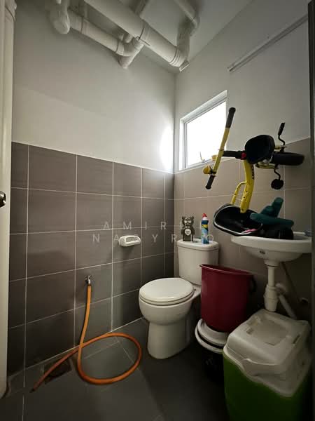 Apartment for Sale at Residensi Laguna Biru 2 - Amirul Nasyriq - Bathroom - PropertyGuru.com.my