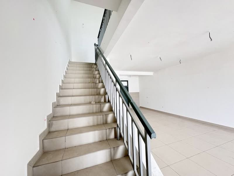 2-storey Terraced House for Sale in Bandar Baru Permas Jaya (Permas Jaya) - Yik Tat - Interior - PropertyGuru.com.my