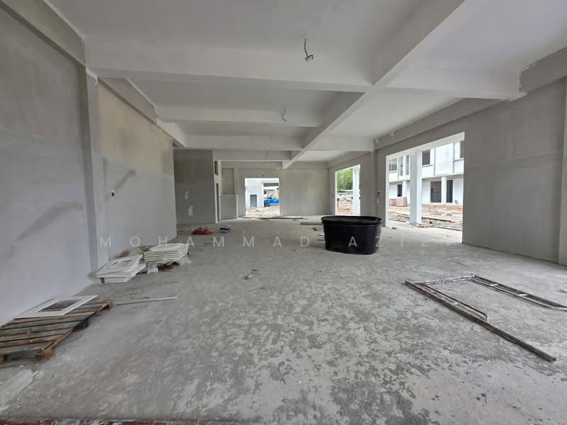 Shop / Office for Sale in Taman Perdana (Pekan) - Mohammad Azizi - Interior - PropertyGuru.com.my