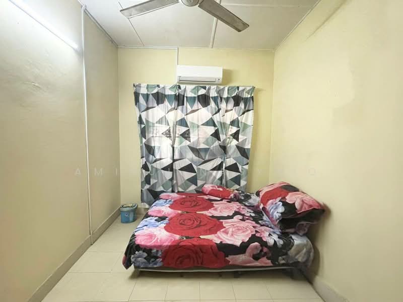 Taman Desa Kencana untuk Untuk Dijual - RM 365,000, Mac 2026 - Bedroom - PropertyGuru.com.my