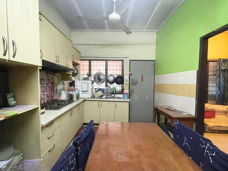 Taman Desa Kencana untuk Untuk Dijual - RM 365,000, Mac 2026 - Kitchen - PropertyGuru.com.my