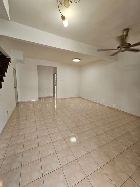 D'Melia Taman Bandar Senawang untuk Untuk Dijual - RM 395,000, Mac 2026 - Living Room - PropertyGuru.com.my