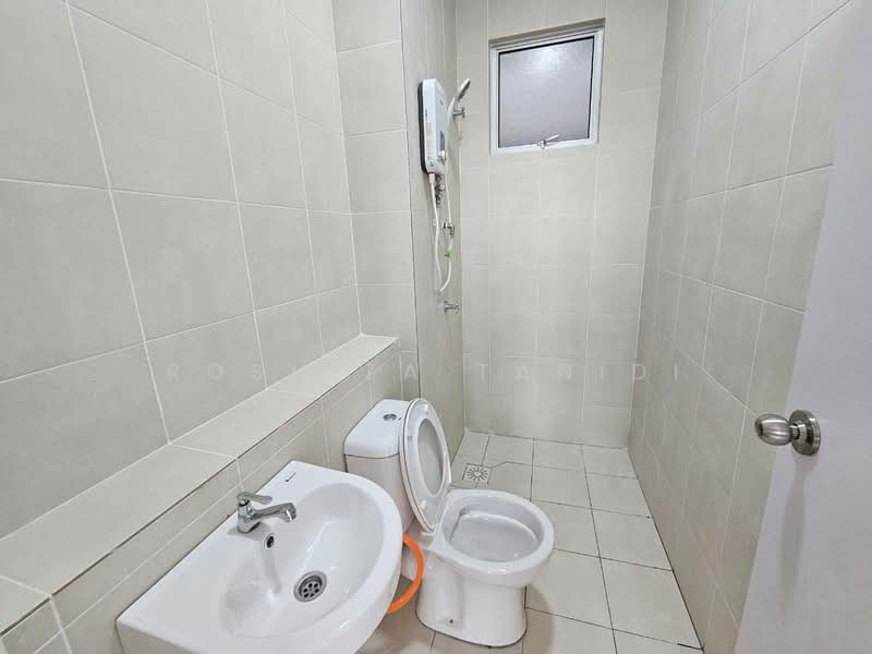Residensi Adelia 3 untuk Untuk Disewa - RM 1,300 /bulan, Feb 2026 - Bathroom - PropertyGuru.com.my
