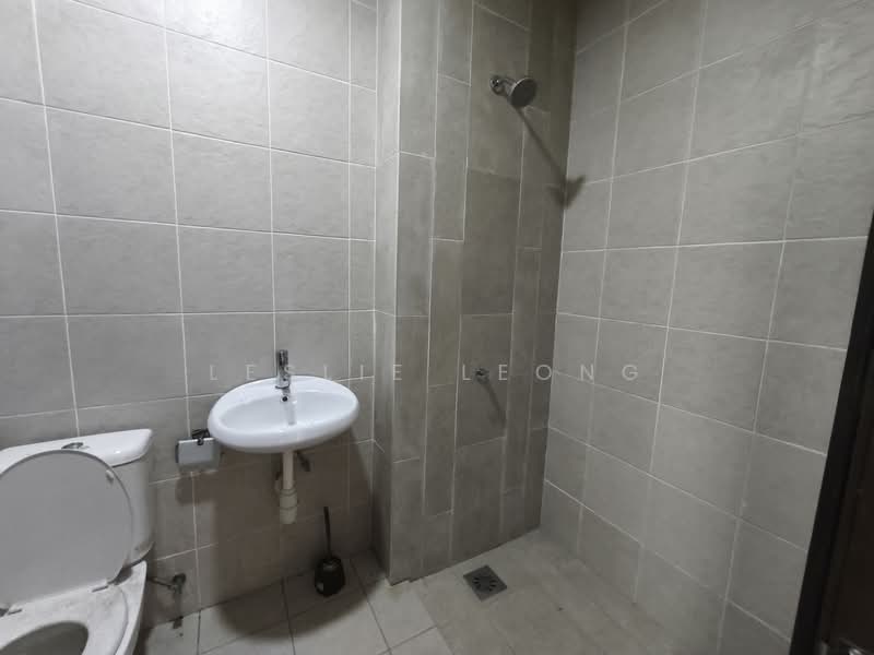 2-storey Terraced House for Sale in Kota Emerald (Rawang) - Leslie Leong - Bathroom - PropertyGuru.com.my