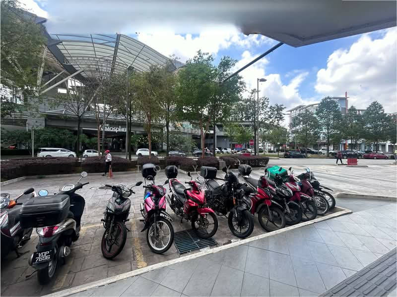 Shop / Office for Sale in Bandar Putra Permai (Seri Kembangan) - Tony YY - PropertyGuru.com.my
