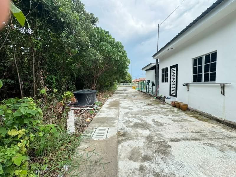 RUMAH BARU SIAP FREEHOLD Single Storey Terrace Jalan Kebun Seksyen 30 Shah Alam untuk Untuk Dijual - RM 480,000, Feb 2026 - Exterior - PropertyGuru.com.my