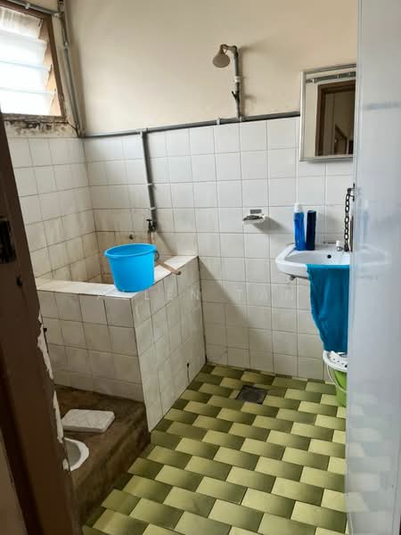 1-storey Terraced House for Sale in Seksyen 22 (Petaling Jaya) - Allen Tan - Bathroom - PropertyGuru.com.my