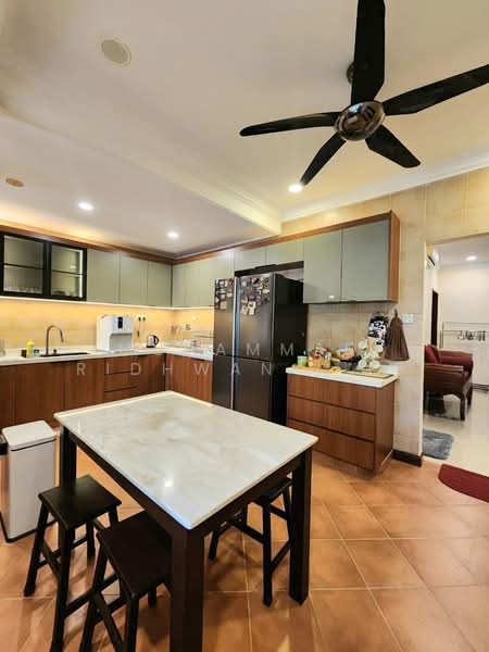 Semi-Detached House for Rent in SS7 (Petaling Jaya) - Muhammad Ridhwan Mohd Huzairi - Kitchen - PropertyGuru.com.my