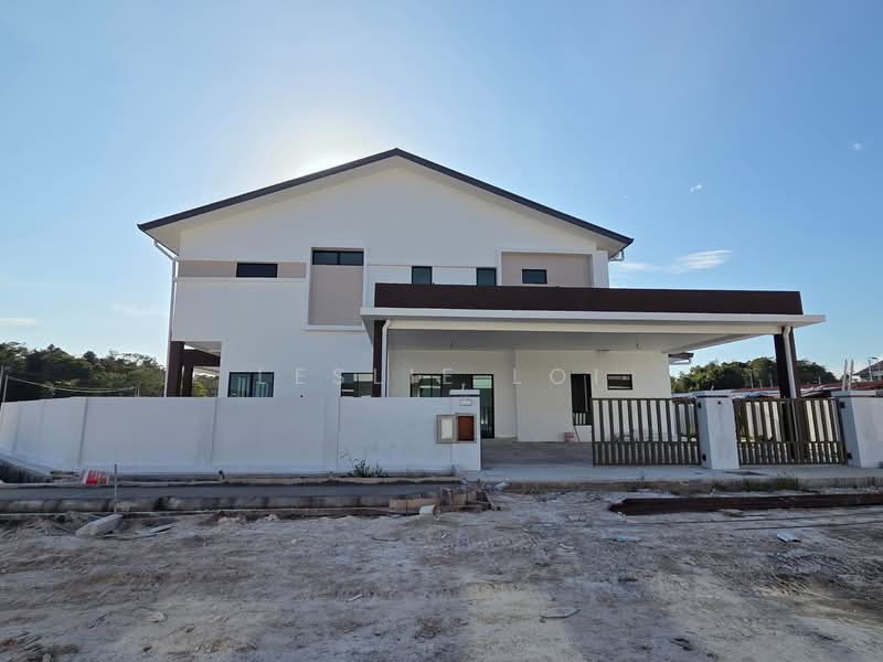 2-storey Terraced House for Sale in Batu Kawa (Kuching) - Leslie Loi - Exterior - PropertyGuru.com.my