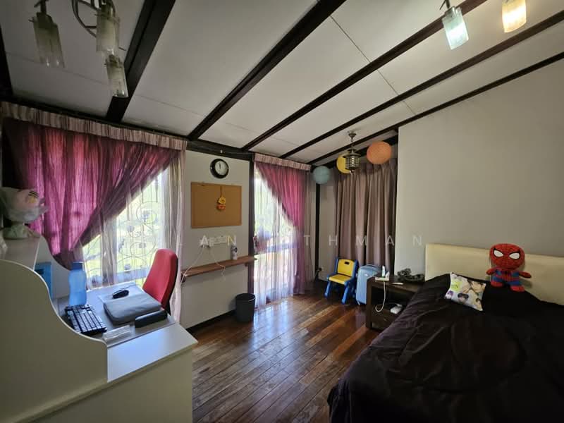 2-storey Terraced House for Sale in Bukit Jelutong (Shah Alam) - Azlan Othman - Bedroom - PropertyGuru.com.my