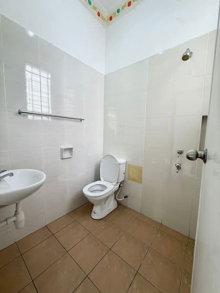 Link Bungalow for Sale in Skudai (Johor) - Winson Tan - Bathroom - PropertyGuru.com.my