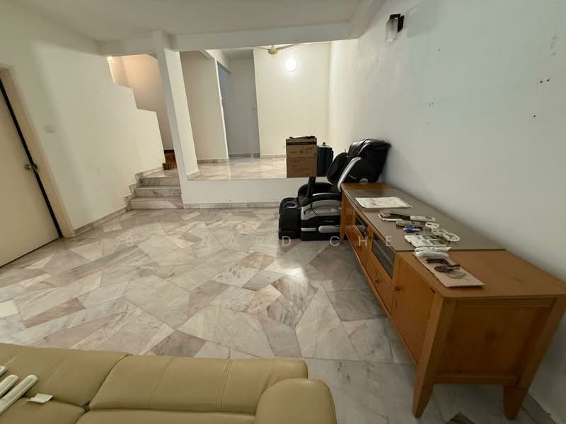 2.5-storey Terraced House for Sale in Sungai Nibong (Bayan Lepas) - Bernard Chew - Living Room - PropertyGuru.com.my