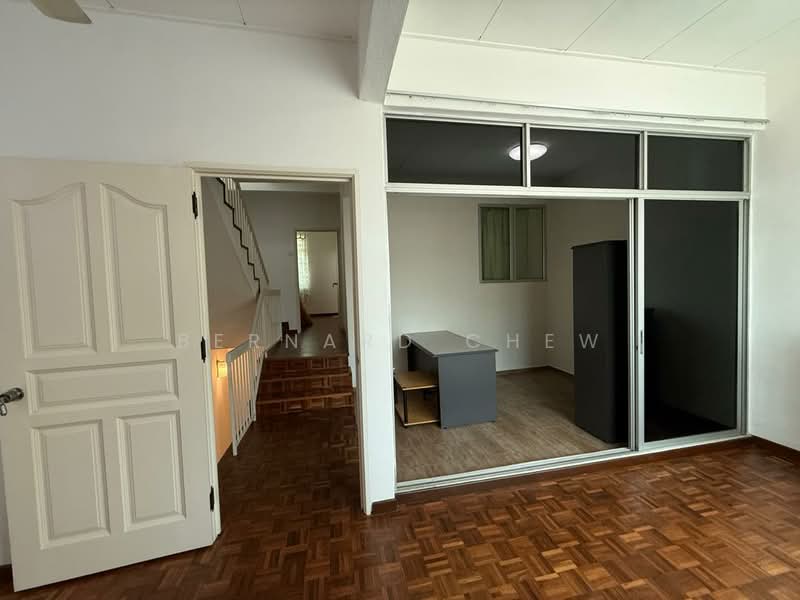2.5-storey Terraced House for Sale in Sungai Nibong (Bayan Lepas) - Bernard Chew - Interior - PropertyGuru.com.my