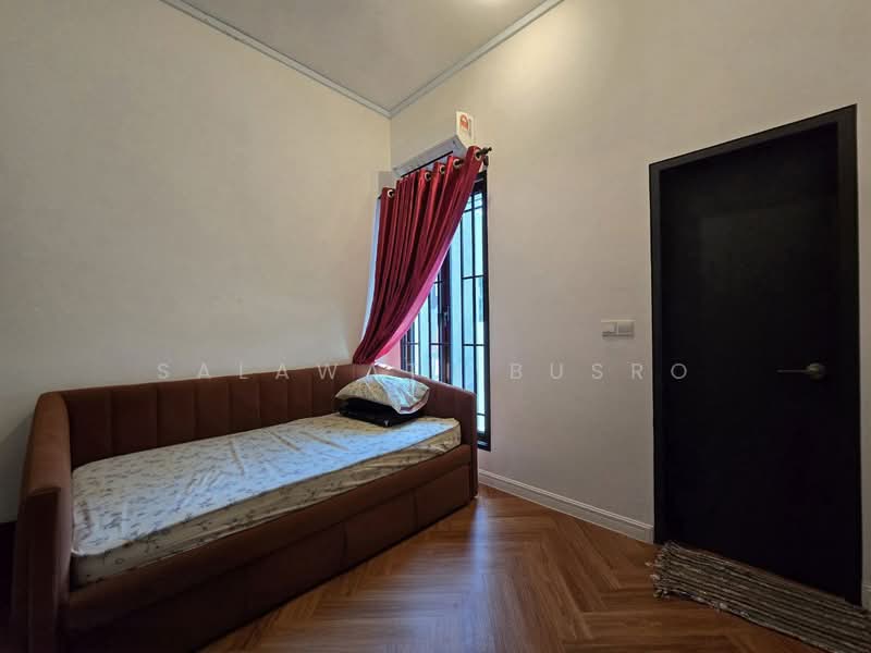 2-storey Terraced House for Sale in Alam Impian (Shah Alam) - Salawati Busro - Bedroom - PropertyGuru.com.my