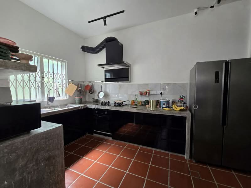 2-storey Terraced House for Sale in Alam Impian (Shah Alam) - Salawati Busro - Kitchen - PropertyGuru.com.my