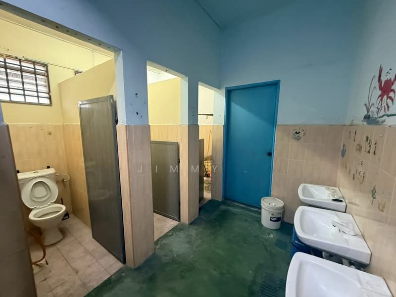 Pekan Nanas untuk Untuk Dijual - RM 648,000, Mac 2026 - Bathroom - PropertyGuru.com.my