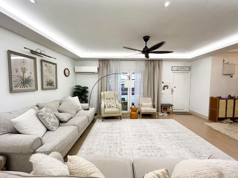 2-storey Terraced House for Sale in Bandar Tun Hussein Onn (Cheras) - Ammeer Nadzrai - Living Room - PropertyGuru.com.my