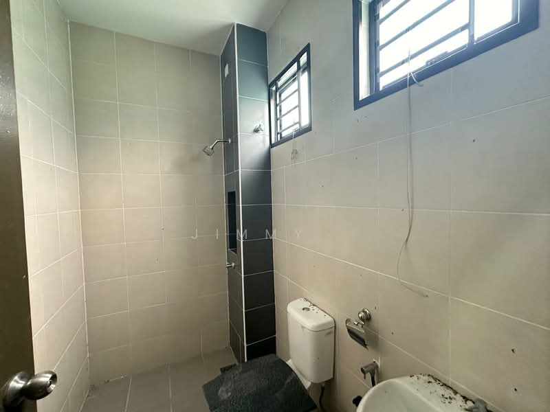Semi-Detached House for Sale in Johor Bahru (Johor) - Jimmy . - Bathroom - PropertyGuru.com.my
