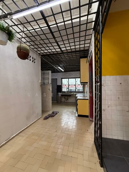 1-storey Terraced House for Sale in Taman Sri Tebrau (Johor Bahru) - SASER TAN. - Kitchen - PropertyGuru.com.my