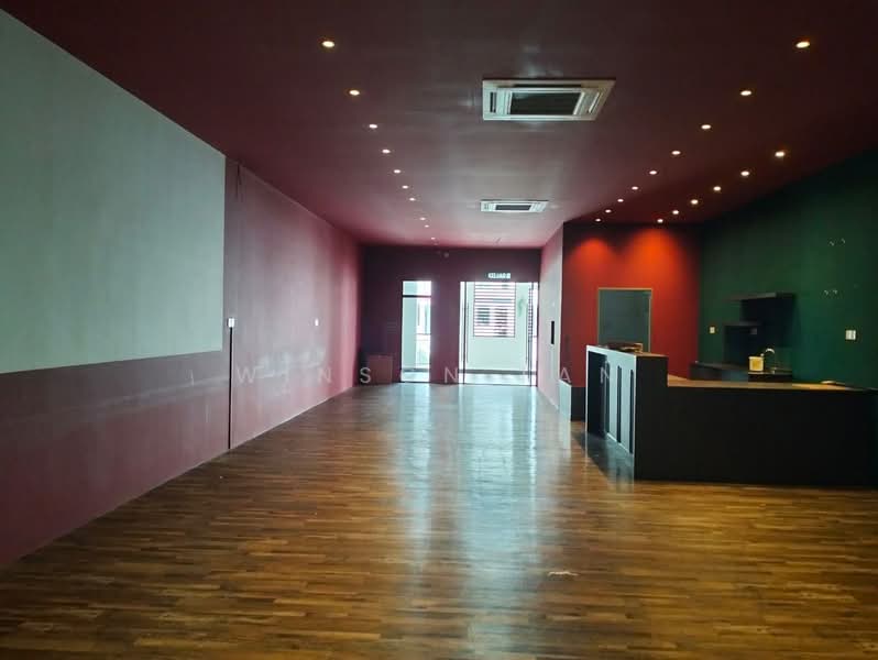 Shop / Office for Sale in Taman Ekoflora (Johor Bahru) - Winson Tan - Entrance - PropertyGuru.com.my