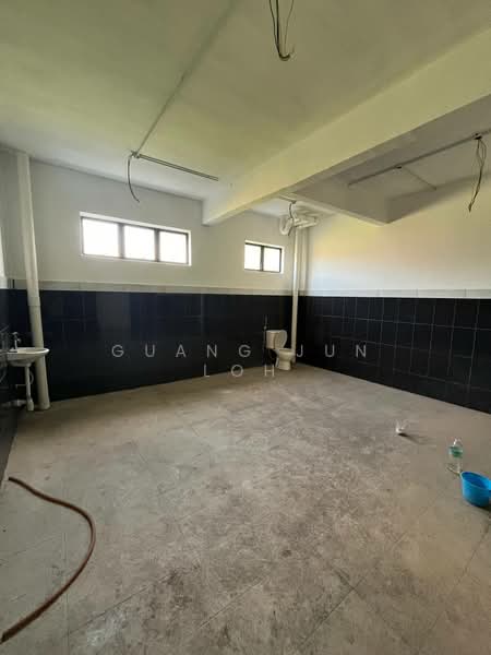 Taman Kempas Utama untuk Untuk Dijual - RM 2,500,000, Feb 2026 - Bathroom - PropertyGuru.com.my