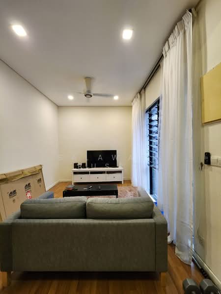 2-storey Terraced House for Sale in Denai Alam (Shah Alam) - Salawati Busro - Living Room - PropertyGuru.com.my