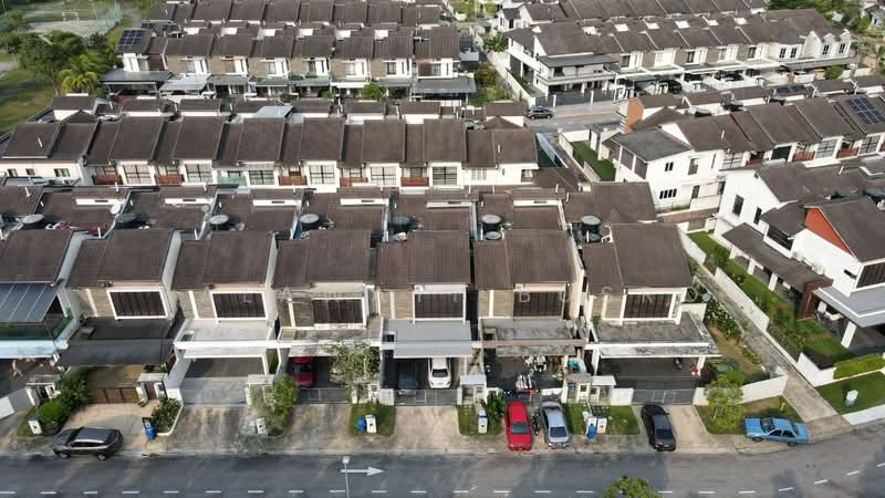 2-storey Terraced House for Sale in Denai Alam (Shah Alam) - Salawati Busro - Exterior - PropertyGuru.com.my