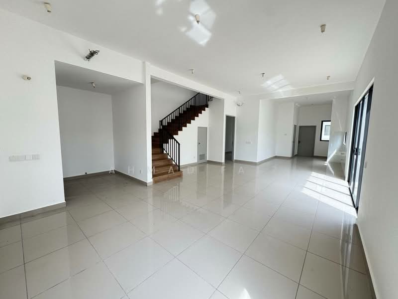 Semi-Detached House for Rent in Cyberjaya (Selangor) - Ahmad Faiz - Living Room - PropertyGuru.com.my