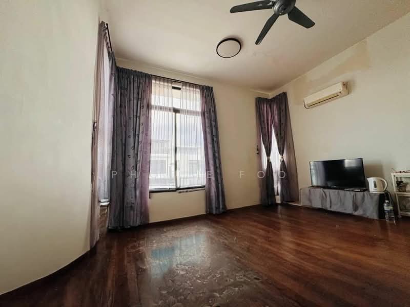 Cluster House for Sale in Bukit Indah (Iskandar Puteri (Nusajaya)) - Phoebe Foo - Living Room - PropertyGuru.com.my