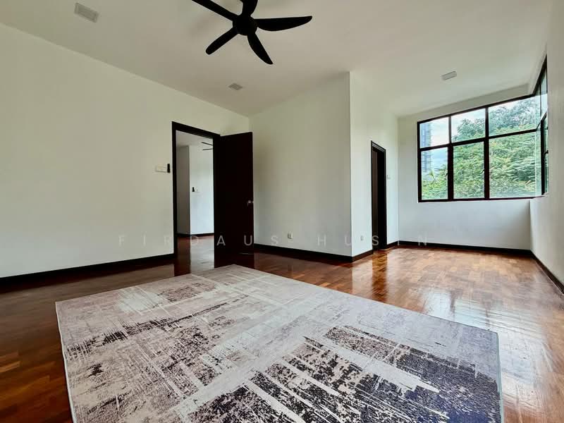 Bungalow for Sale in Taman Yarl (Jalan Klang Lama (Old Klang Road)) - Firdaus Husin - PropertyGuru.com.my