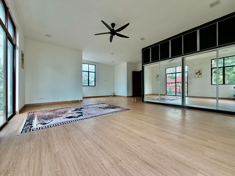 Bungalow for Sale in Taman Yarl (Jalan Klang Lama (Old Klang Road)) - Firdaus Husin - PropertyGuru.com.my