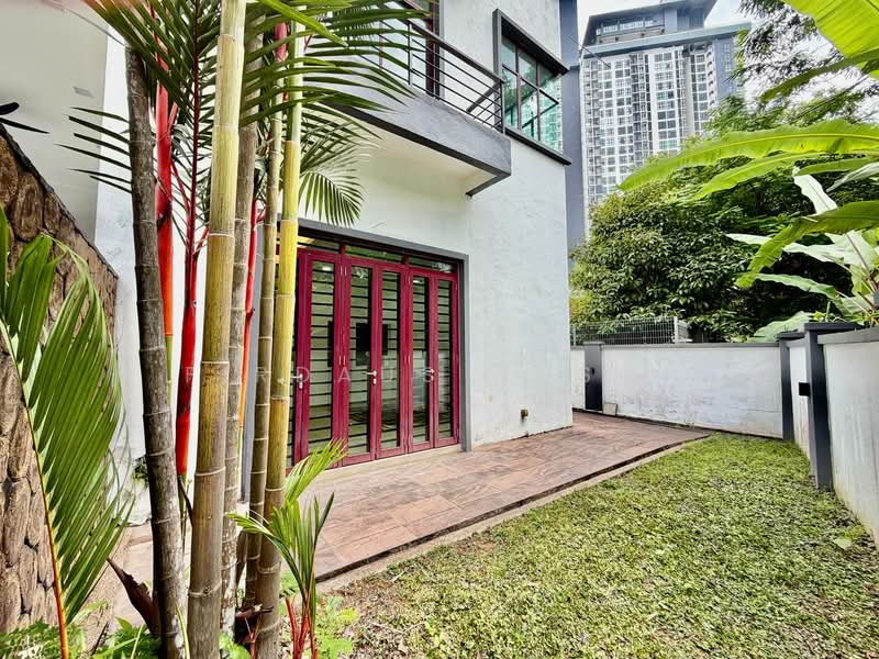 Bungalow for Sale in Taman Yarl (Jalan Klang Lama (Old Klang Road)) - Firdaus Husin - PropertyGuru.com.my