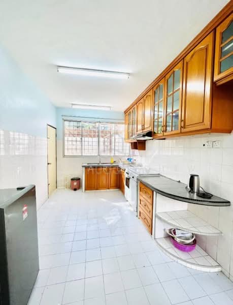 Semi-Detached House for Sale in Pantai Jerejak (Bayan Lepas) - Bernard Chew - Kitchen - PropertyGuru.com.my