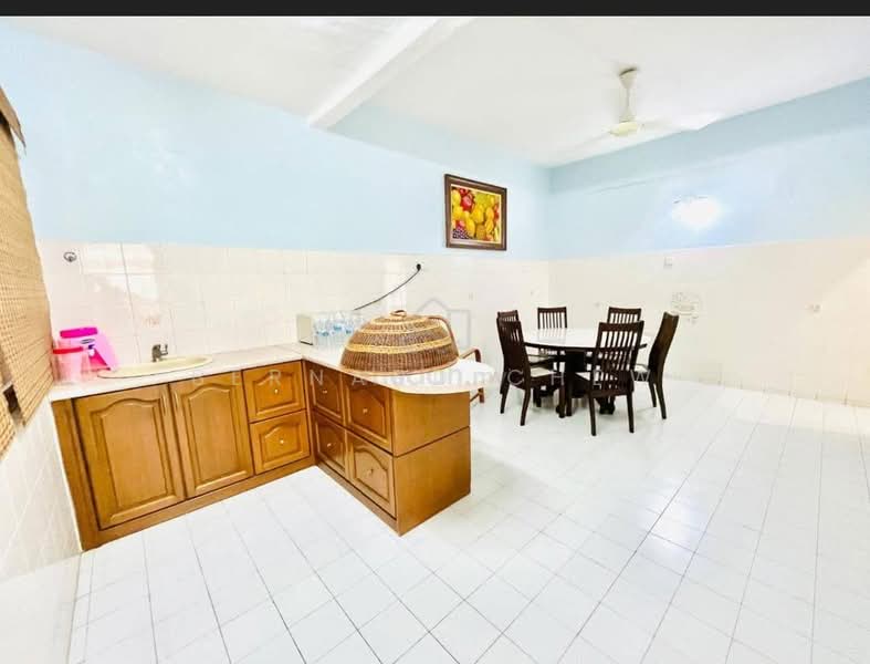 Semi-Detached House for Sale in Pantai Jerejak (Bayan Lepas) - Bernard Chew - Kitchen - PropertyGuru.com.my